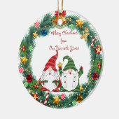 . .クリスマスを祝して我々の格言から君のクリスマスへ セラミックオーナメント (左)