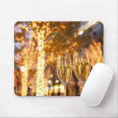 クリスマスを街で楽しめるシャンパングラス マウスパッド (マウス)