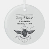 クリスマスアウトドアハートウイングカップル婚約 ガラスオーナメント (正面)