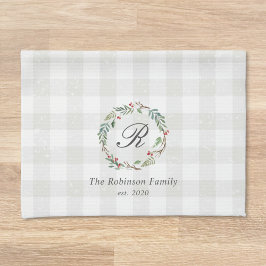 クリスマスウィンターベリーリースファミリー名 キッチンタオル