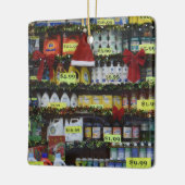 クリスマスウィンドウズNYCディスカウントストア写真 セラミックオーナメント (左)