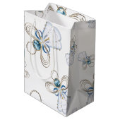 クリスマスエンジェル信仰のランダムなパターンのコラージュ ミディアムペーパーバッグ (裏面アングル)