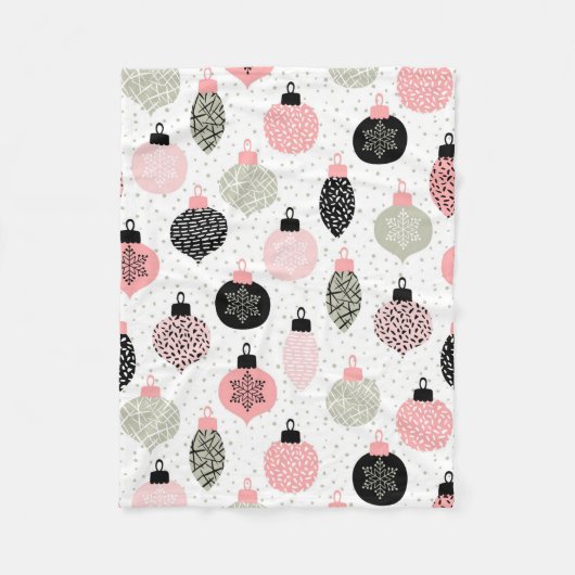 クリスマスオーナメントピンクと緑の白の背景 フリースブランケット (正面)