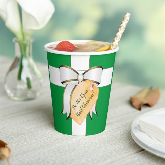 クリスマスカップまで開かない紙 紙コップ (インサイチュ)