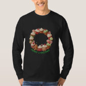 クリスマスカップケーキのリースTシャツ Tシャツ (正面)