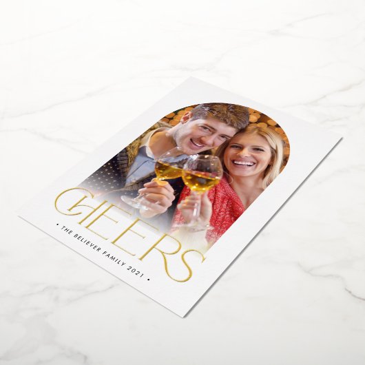 クリスマスカップルモダンアーチフォト応援オーバーレイ 箔招待状 (回転した状態)