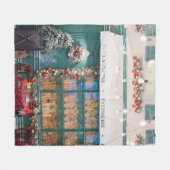 クリスマスカフェのベーカリーの外観とクリスマスデコ フリースブランケット (正面(横))