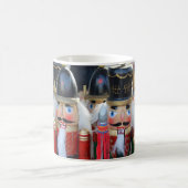 クリスマスカラフルのくるみ割り コーヒーマグカップ (中央)