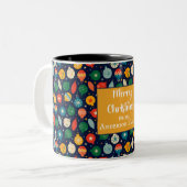 クリスマスカラフルオーナメントパターンメリークリスマス ツートーンマグカップ (正面左)