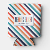 クリスマスカラフルレトロストライプメリーズ&ブライト 缶クーラー (正面)