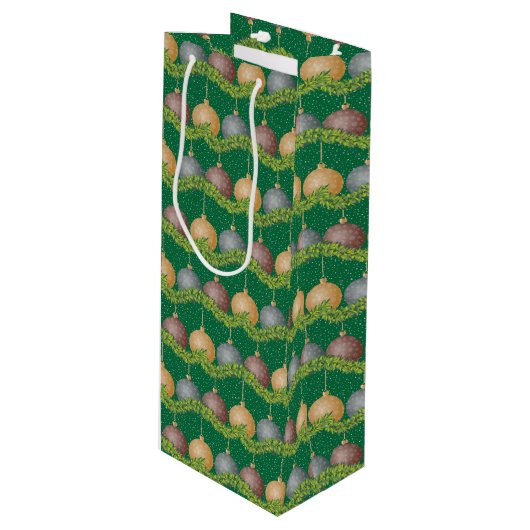 クリスマスガーランドとオーナメントのホリデーパターン ワインギフトバッグ (正面アングル)