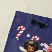 クリスマスガールのトナカイの甘い妖精 ビーチタオル (インサイチュ)