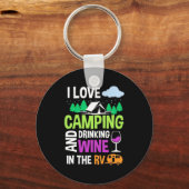 クリスマスギフト | 私はRVでワインを飲むのが好き キーホルダー (正面)