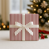 クリスマスクラシック赤/オフストライプの白 ラッピングペーパー