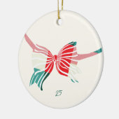 クリスマスグリーンと赤の格子模様がボウフォトで結び付き セラミックオーナメント (左)