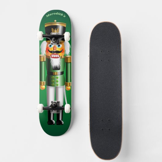 クリスマスグリーンのナツクレカーおもちゃ兵士 スケートボード (正面)