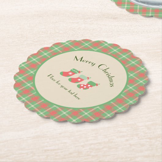 クリスマスグリーンベースのプレイド ペーパーコースター (アングル)