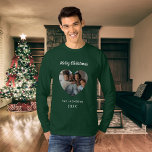 クリスマスグリーン家族の写真ハート名パパ Tシャツ<br><div class="desc">緑のシャツ自分の家族の写真をカスタマイズして追加する。ハート型フレーム。家族の名前と年を追加する。白文字。</div>