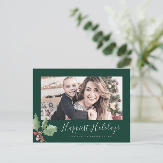 クリスマスグリーン最も幸せなホリデーズファミリーフォト シーズンポストカード (スタンド正面)