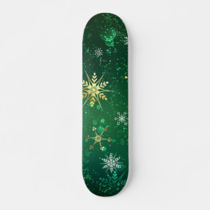 クリスマスゴールデンスノーフレークonグリーンバックグラウンド スケートボード