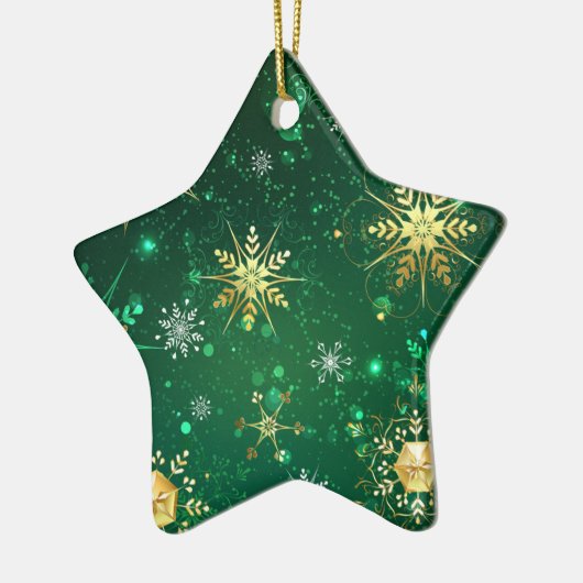 クリスマスゴールデンスノーフレークonグリーンバックグラウンド セラミックオーナメント (左)