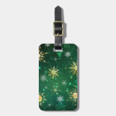 クリスマスゴールデンスノーフレークonグリーンバックグラウンド ラゲッジタグ (正面縦)