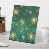 クリスマスゴールデンスノーフレークonグリーンバックグラウンド 台座サイン (インサイチュ)