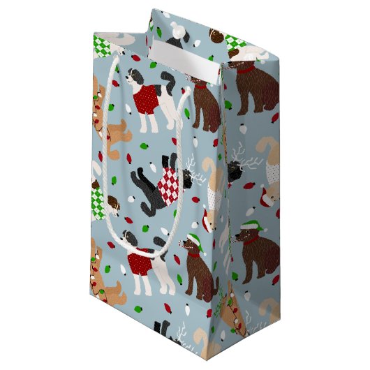 クリスマスゴールデンドルラブラドールスモール抱き枕 スモールペーパーバッグ (正面アングル)