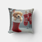 クリスマスゴールデンレトリバーin aストッキング クッション (正面)
