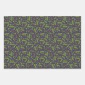 クリスマスサイプレススノーフレークベリー赤い花 ラッピングペーパーシート (正面)