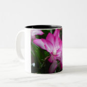 クリスマスサボテンの花マグカップ ツートーンマグカップ (正面左)