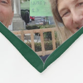 クリスマスサンタとトナカイ2枚の写真 フリースブランケット (角)