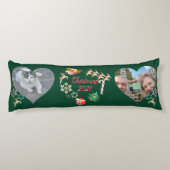 クリスマスサンタとトナカイ2枚の写真 ボディピロー (裏面)