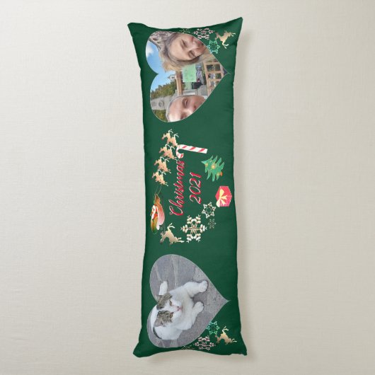 クリスマスサンタとトナカイ2枚の写真 ボディピロー (裏面 (縦))