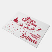 クリスマスサンタのそりのトナカイ休日 ドアマット (アングル)