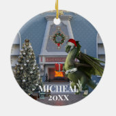 クリスマスサンタドラゴンツリー暖炉シーン セラミックオーナメント (裏面)