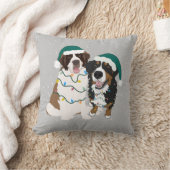 クリスマスサンベルナールとベルネーズマウンテンドッグ クッション (ブランケット)