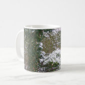 クリスマスシーズン、庭の雪 コーヒーマグカップ (正面左)
