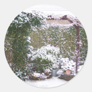 クリスマスシーズン、庭の雪 ラウンドシール