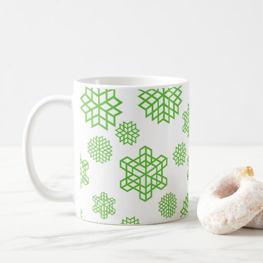 クリスマスシームレスグリーン雪片 コーヒーマグカップ (ドーナツ)