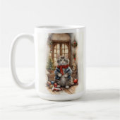 クリスマスジャケットとスカーフが可愛い猫 コーヒーマグカップ (左)