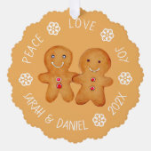 クリスマスジンジャーブレッドカップル写真雪片かわいい オーナメントカード (正面)