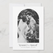 クリスマススクリプトのアーチホリデー結婚の発表 カード (正面)