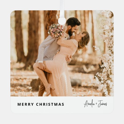 クリスマススタイリッシュモダントレンディーフォトカップル メタルオーナメント (正面)