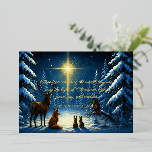 クリスマススターに魅了される森林動物 箔シーズンカード (立ち正面)