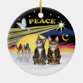 クリスマススター – Two Tabby cats (AmSH) セラミックオーナメント (裏面)