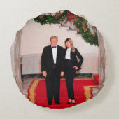 クリスマスステップドナルドトランプ&メラニア大統領 ラウンドクッション (裏面)