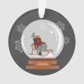 クリスマススノーグローブ |雪に包まれた人 オーナメント (正面)