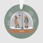 クリスマススノーグローブ | Kids in Snow オーナメント (正面)