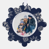 クリスマススノーフレークの青い写真 オーナメントカード (正面)